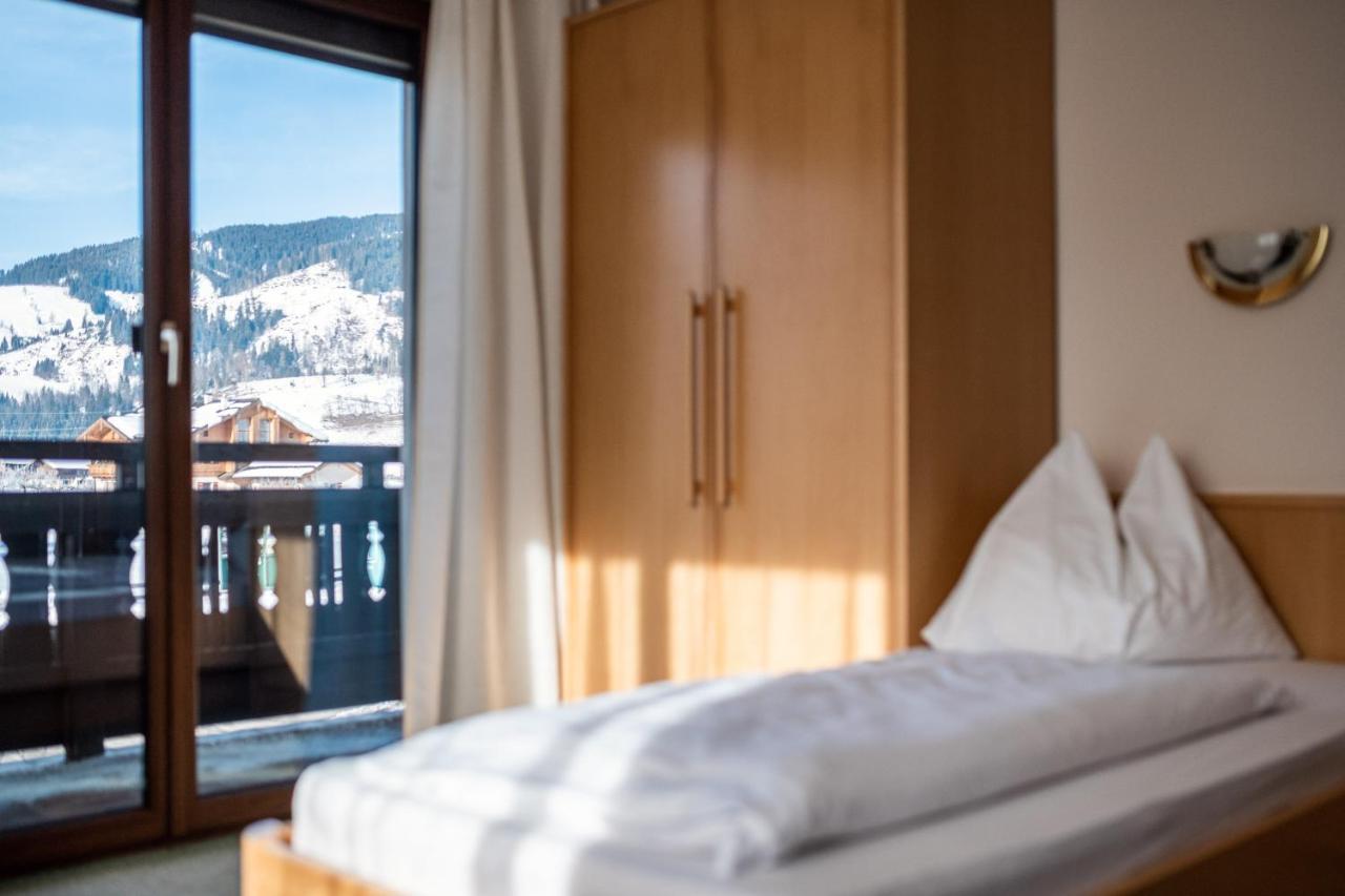 M-House Flachau Ganzes Haus Fuer 8 Personen Buitenkant foto